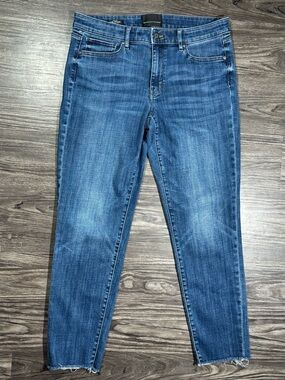 WHBM WHITE HOUSE BLACK MARKET Mid Rise GIRLFRIEND Everyday Soft Jeans 8